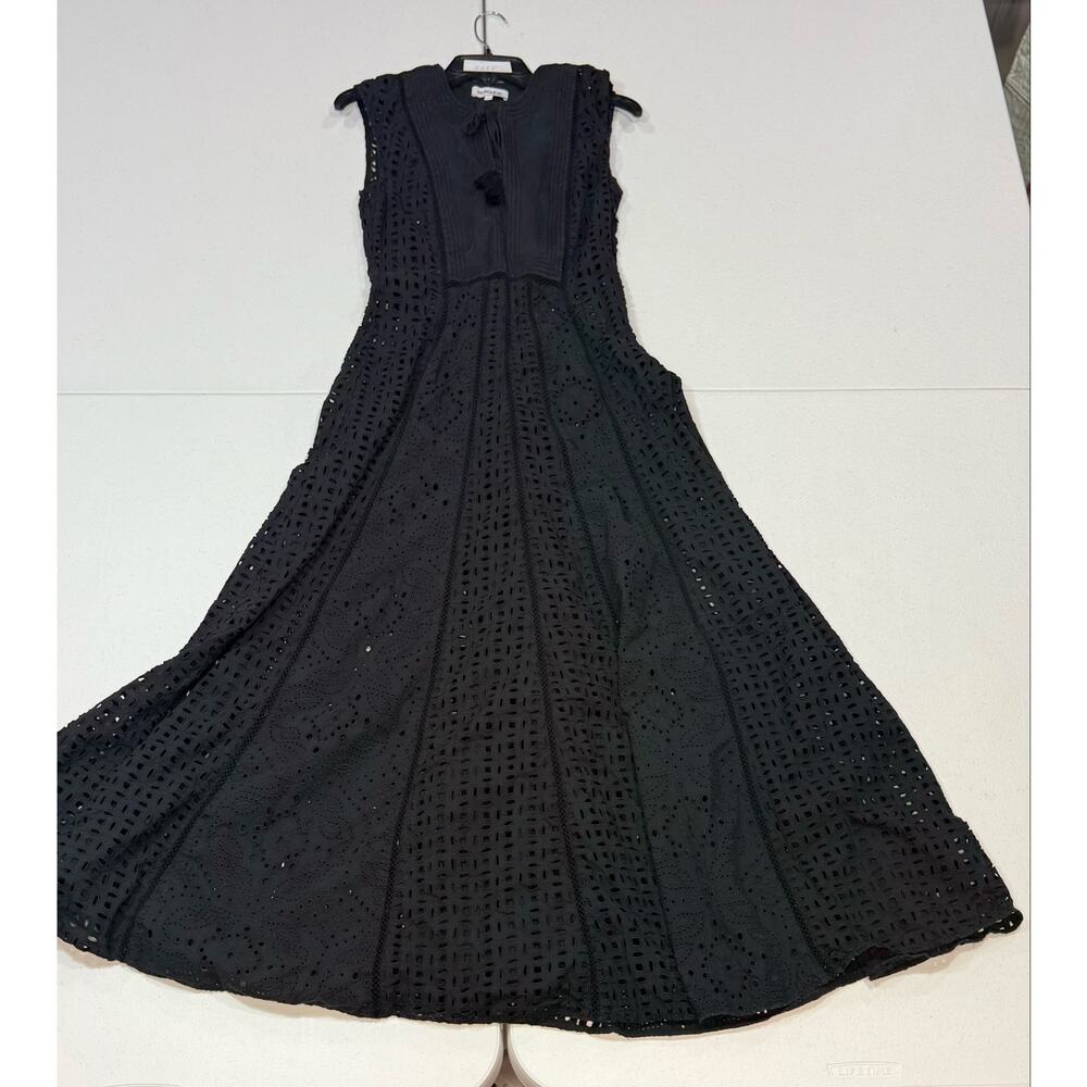 Veronica Beard Alina Black
eyelet cut dress Size 4 - Picture 4 of 6